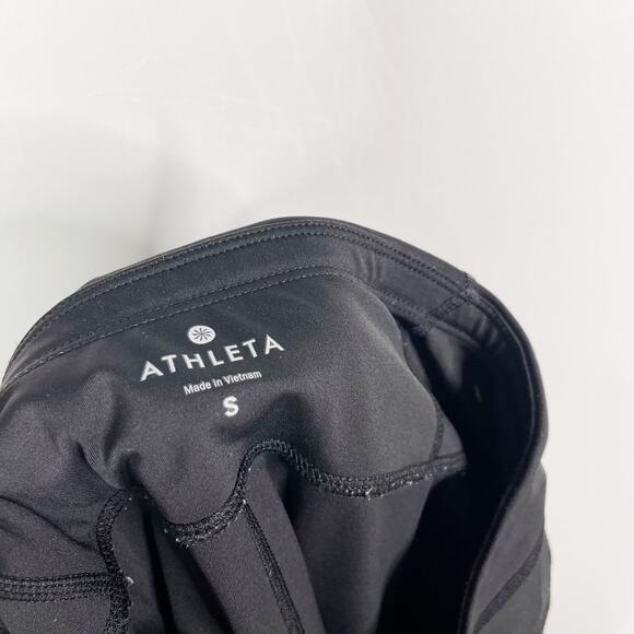 Athleta Small S Black Gel Sonar Striped Capri Leggings Workout Tights Activewear - Picture 8 of 9